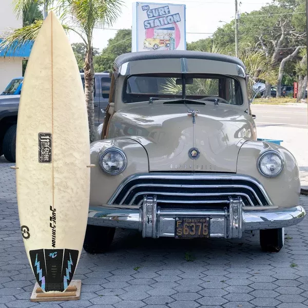 11th Street Go2 PU/Poly 5'11 Consignment Surfboard - FCS II