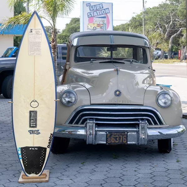 11th Street Go2 PU/Poly 5'7 Consignment Surfboard - FCS II