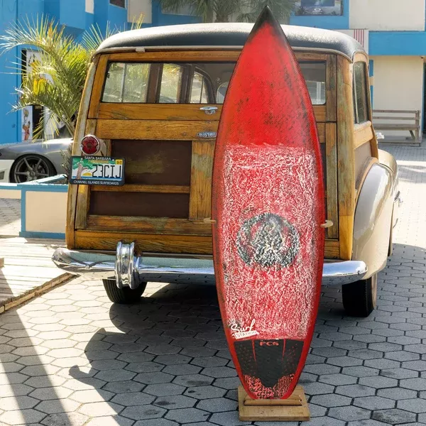 Inspired No Name 5'6 Double Dart Consignment Surfboard - FCS II