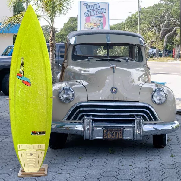 Stretch EPS 5'10 Consignment Surfboard - Futures