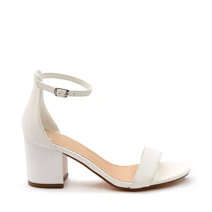 USHAA WHITE